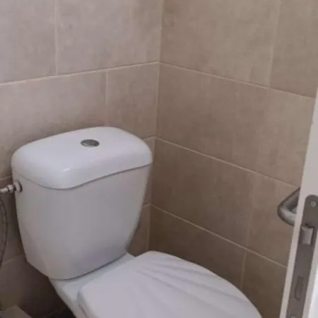 Near The Ocean Rua 5 De Outubro *