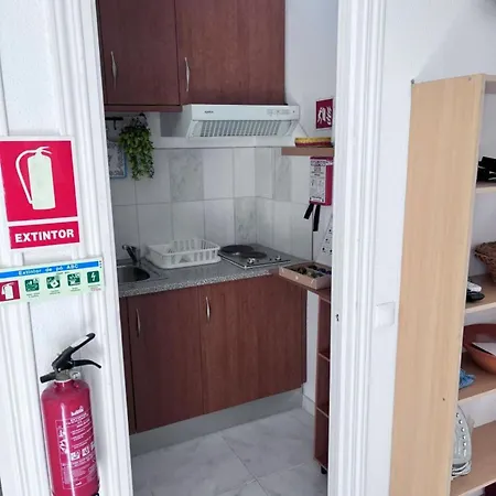 Near The Ocean Rua 5 De Outubro 公寓