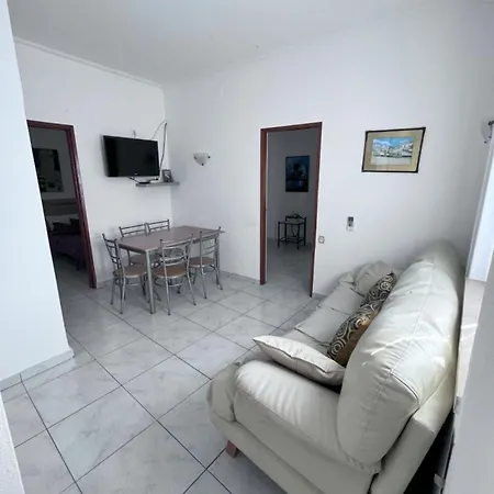 Апартаменти Near The Ocean Rua 5 De Outubro Албуфейра