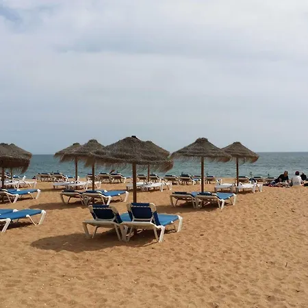 Near The Ocean Rua 5 De Outubro