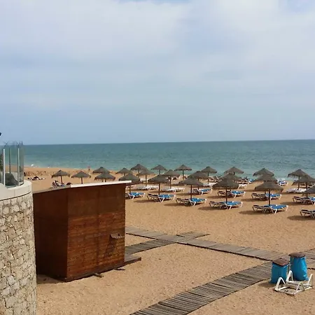 Апартаменти Near The Ocean Rua 5 De Outubro