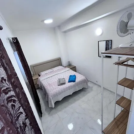 Near The Ocean Rua 5 De Outubro