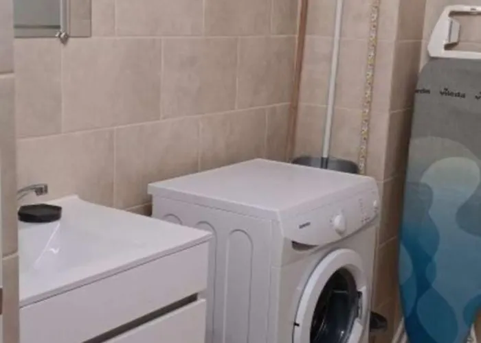 Near The Ocean Rua 5 De Outubro 公寓 *