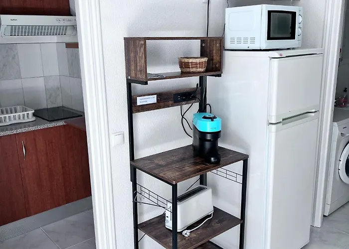 Near The Ocean Rua 5 De Outubro